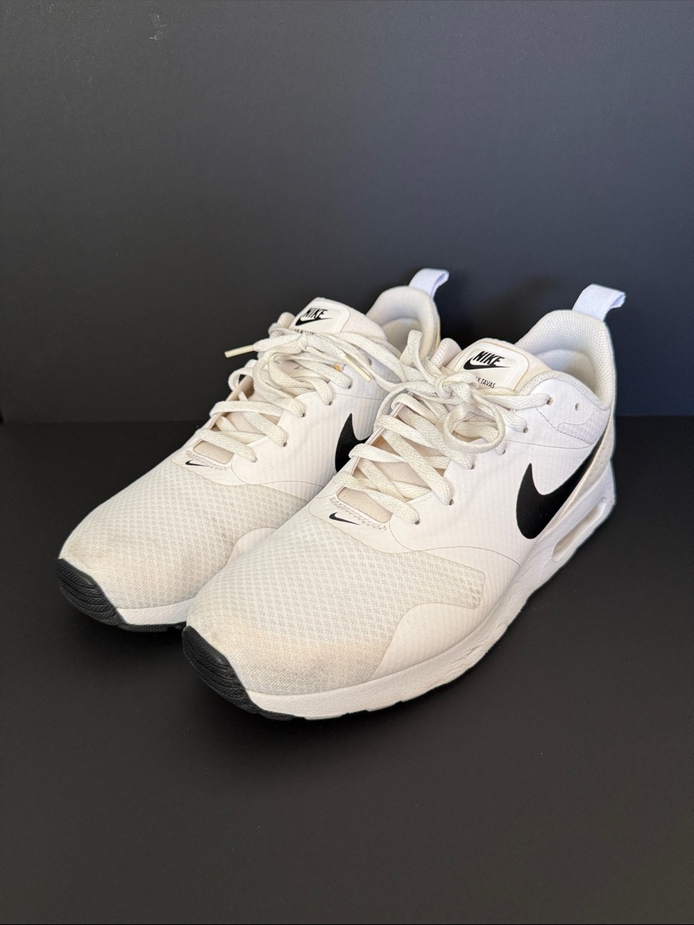 Nike Women’s Air Max Tavas White Black 916791-100